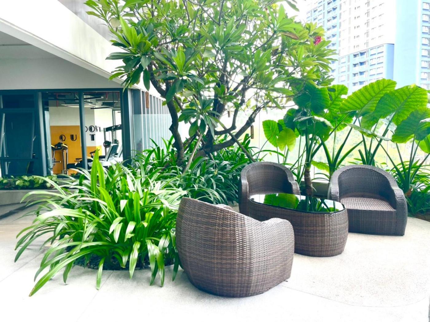 Compass One Building - Luxury Apartments Ap Phu Tho Екстериор снимка